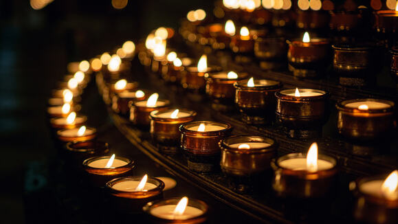 Light a Candle at St Colman’s Cathedral